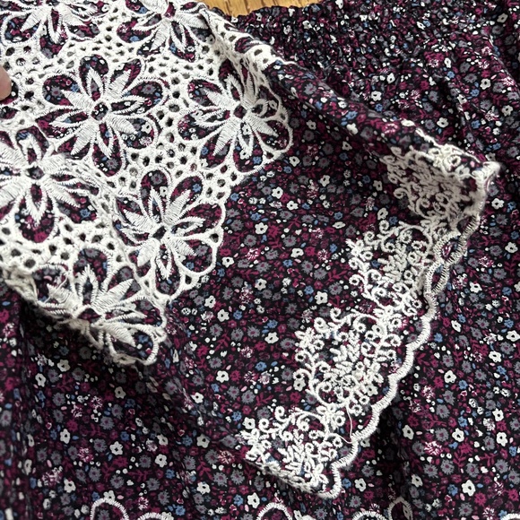 Kut from the KLOTH Women’s Multi Floral Embroidered Off the Shoulder Blouse Sz-S - Picture 5 of 6